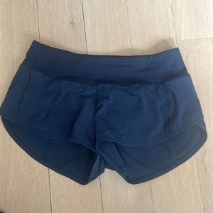Lululemon Speed short and navy, size 2, regular